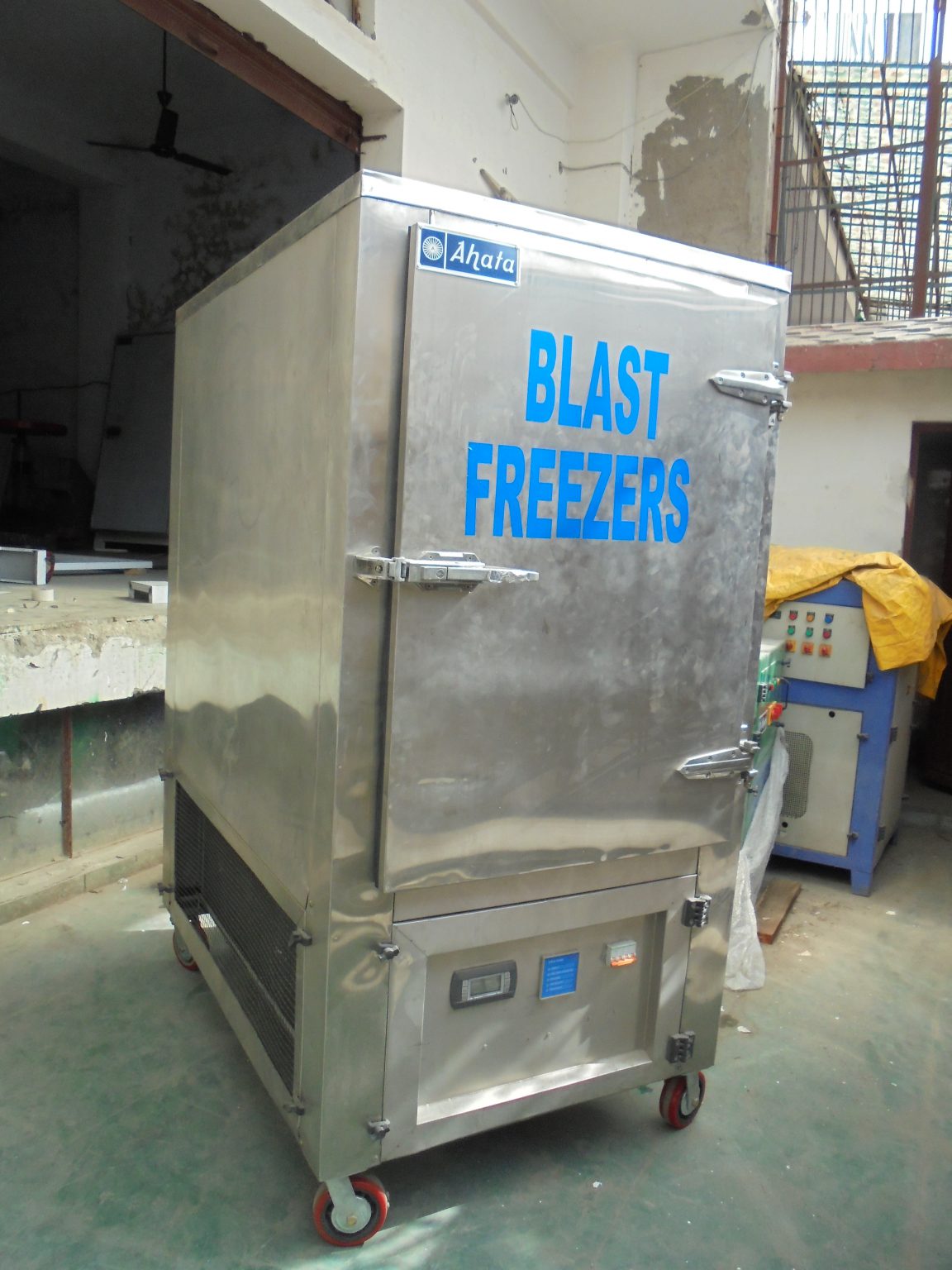 Mini Blast Freezer 3.5X5X4 Cold Room Manufacturer in India Ahata